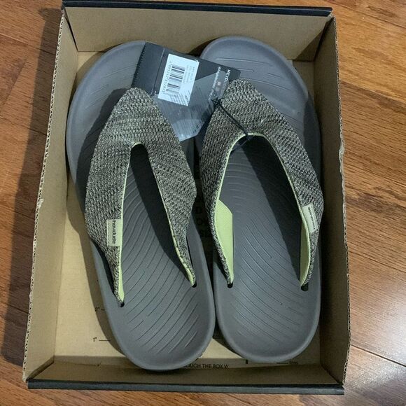 Hey Dude Men\'s Size 10 brown sandals NWT main image 10